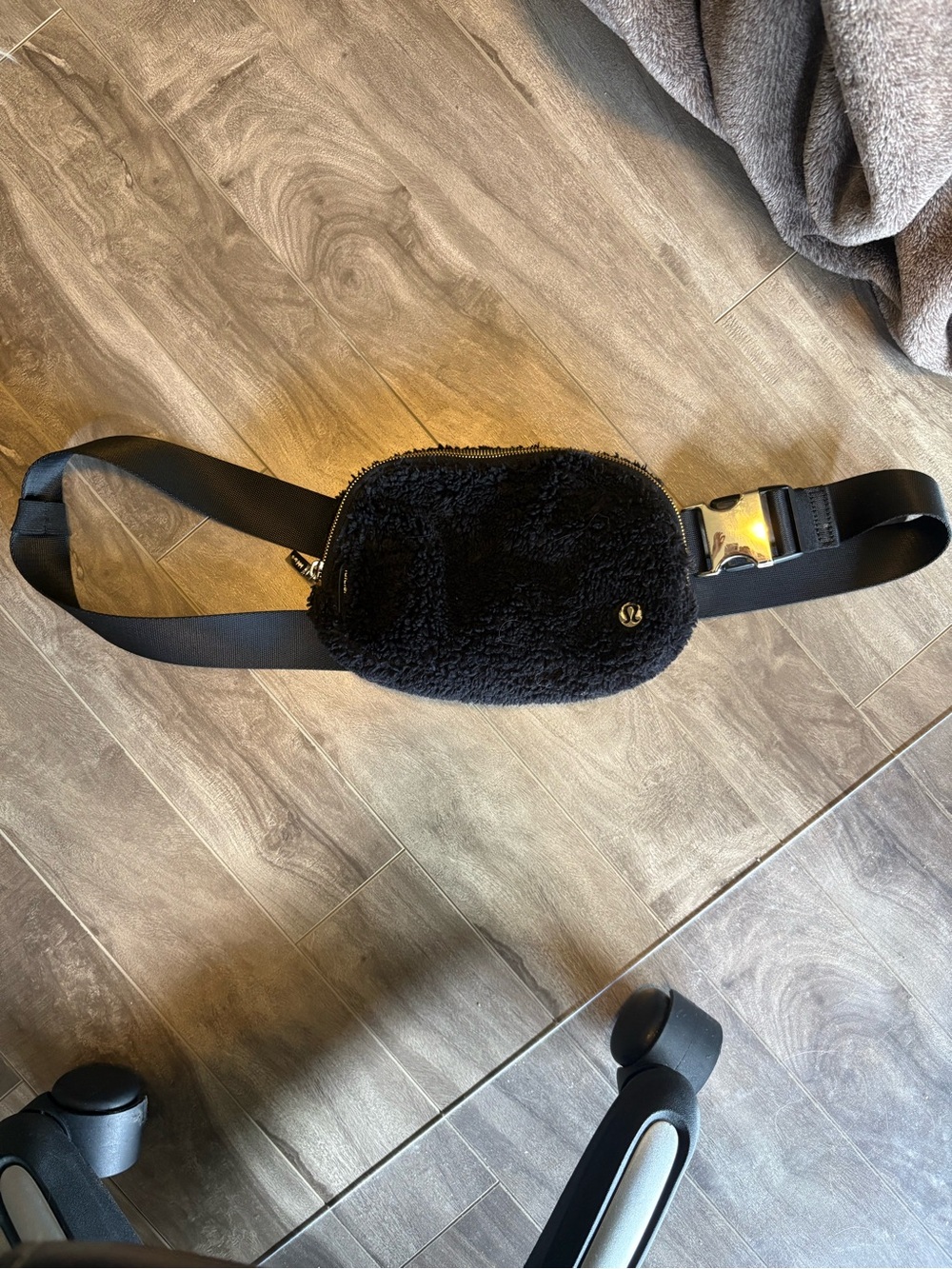 Lululemon Black Sherpa Everywhere Belt Bag